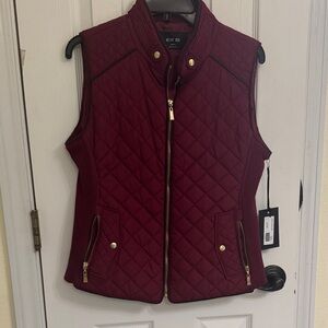 Active USA Burgundy Quilted Vest